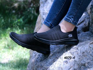 حراج کتونی پیاه روی دخترانه  مدل اسکیچرز  کد 4070  با ارسال رایگان فقط258000 تومان