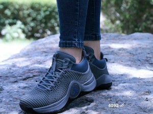 حراج کفش اسپرت دخترانه مدل جردن کد 4092 خوش پوش و زیبا