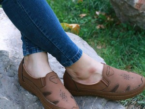 حراج استثنایی کفش طبی دست دوخت زنانه کد 1111 با ارسال رایگان