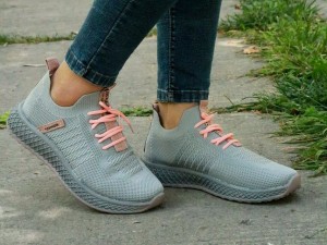 حراج کتونی پیاه روی دخترانه  مدل اسکیچرز  کد 4195 با ارسال رایگان فقط298000  تومان