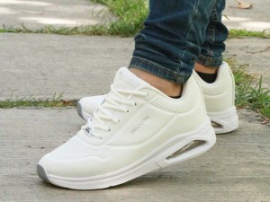 حراج اسپرت پرطرفدار مردانه مدل اسکیچرز کد 3037 ارسال رایگان فقط 308000 تومان