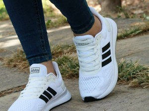 کفش اسپرت زنانه آدیداس