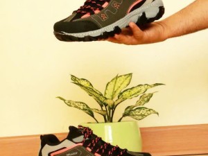 فروش ویژه کفش اسپرت مردانه هیلاسی رنگ جذاب  با ارسال رایگان