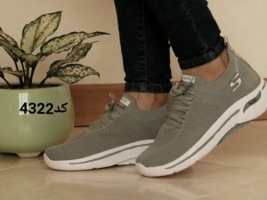 حراج  بزرگ کفش اسپرت و پیاده روی  زنانه مدل اسکیچرز کد 799 با ارسال رایگان فقط 248000 تومان