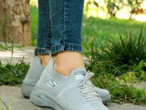 حرااااااج فوق العاده  کفش اسپرت و پیاده روی  زنانه مدل اسکیچرز کد۴۱۸۹با ارسال رایگان