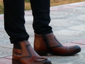 فروش ویژه این هفته  نیم بوت مردانه از پا خور خفن جذابش نگم برات،عسلی رنگ   کد۲۲۴۱