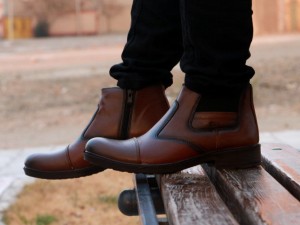 فروش ویژه این هفته  نیم بوت مردانه از پا خور خفن جذابش نگم برات، مشکی  رنگ  قیمت  فقط۳۷۸۰۰۰  تومان کد۲۲۴۰