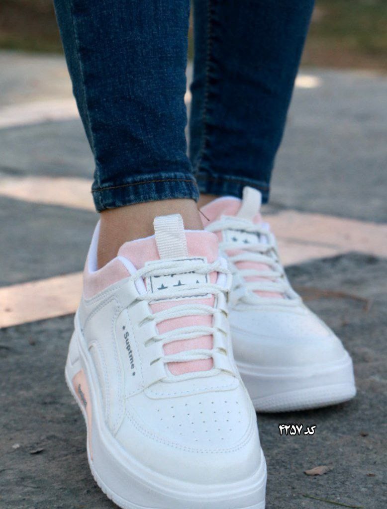 حراج استثنایی کتونی  دخترانه  مدل جدید ونس  رنگ سفید با ارسال رایگان  کد 4256