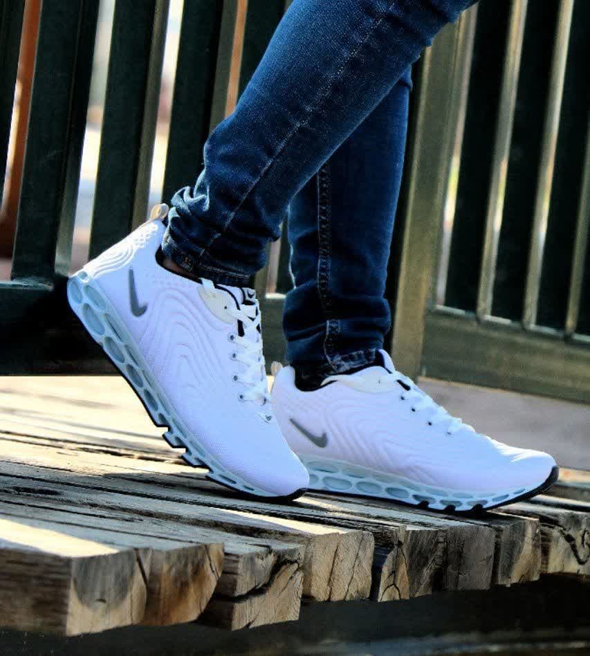کفش اسپرت مردانه پسرانه مدل نایک  سفید نایک طوسی کد444 خوشپا و پرفروش