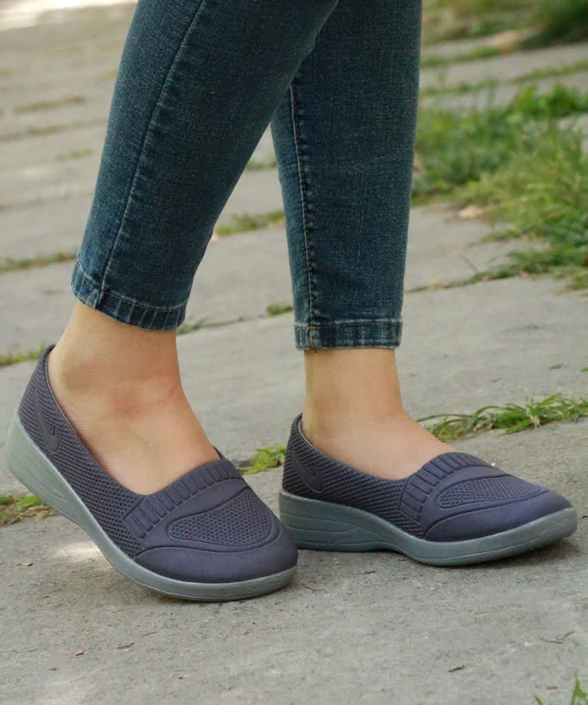 حراج کفش اسپرت زنانه و دخترانه  با ارسال رایگان