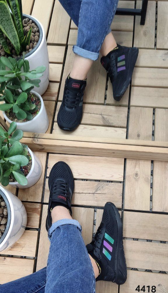 حراج استثنایی کتونی  اسپرت دخترانه  زنانه مدل آدیداس سفید قرمز کد 4530ارسال رایگان