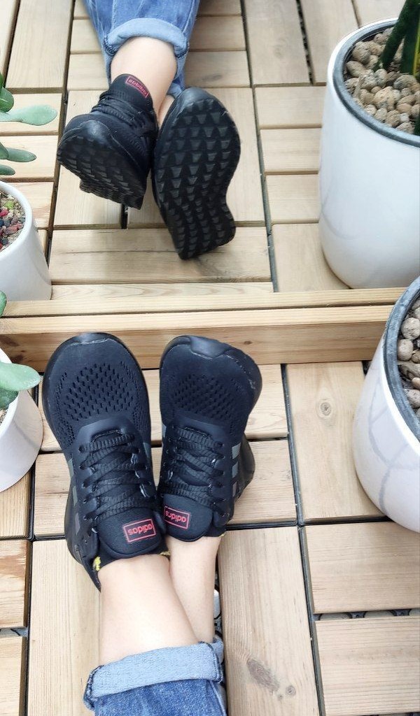 حراج استثنایی کتونی  اسپرت دخترانه  زنانه مدل آدیداس سفید قرمز کد 4530ارسال رایگان