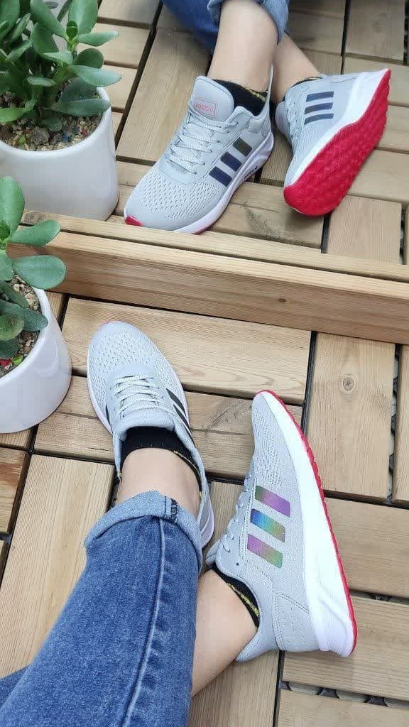 حراج استثنایی کتونی  اسپرت دخترانه  زنانه مدل جدید ونس  رنگ طوسی روشن زیره قرمز با ارسال رایگان  کد4511