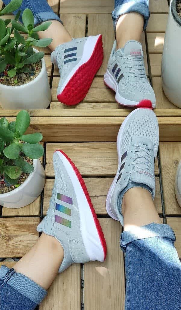 حراج استثنایی کتونی  اسپرت دخترانه  زنانه مدل جدید ونس  رنگ طوسی روشن زیره قرمز با ارسال رایگان  کد4511