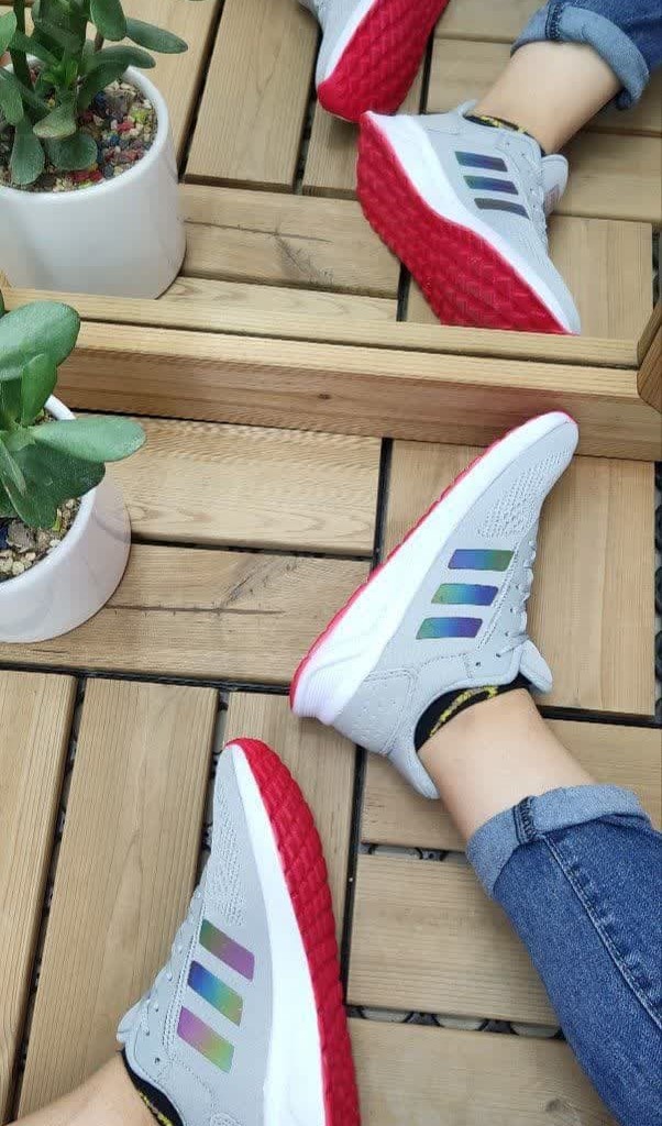 حراج استثنایی کتونی  اسپرت دخترانه  زنانه مدل جدید ونس  رنگ طوسی روشن زیره قرمز با ارسال رایگان  کد4511