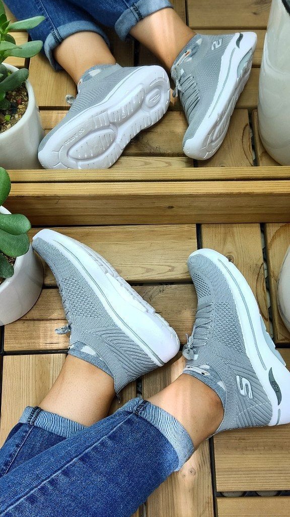 فروش فوق العاده این هفته کفش اسپرت و پیاده روی  زنانه دخترانه مدل اسکیچرز مشکی تمام    کد4254 با ارسال رایگان