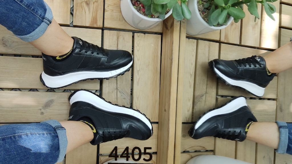 حراج استثنایی کتونی  اسپرت دخترانه  زنانه مدل جدید ونس  Messori رنگ مشکی زیره سفید   با ارسال رایگان  کد4405