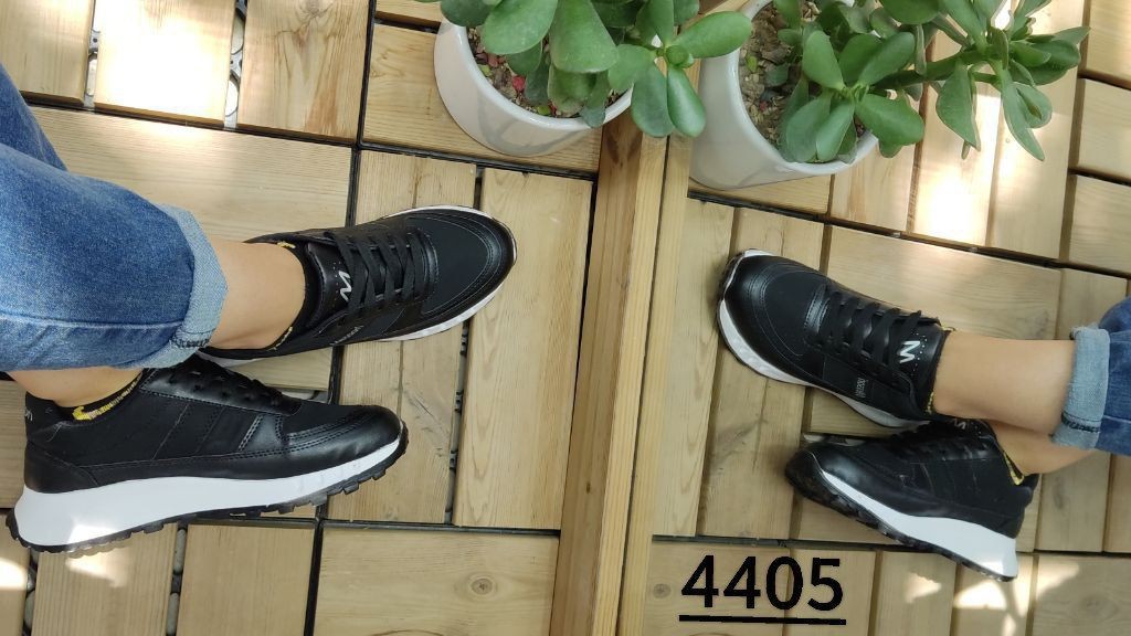 حراج استثنایی کتونی  اسپرت دخترانه  زنانه مدل جدید ونس  Messori رنگ مشکی زیره سفید   با ارسال رایگان  کد4405