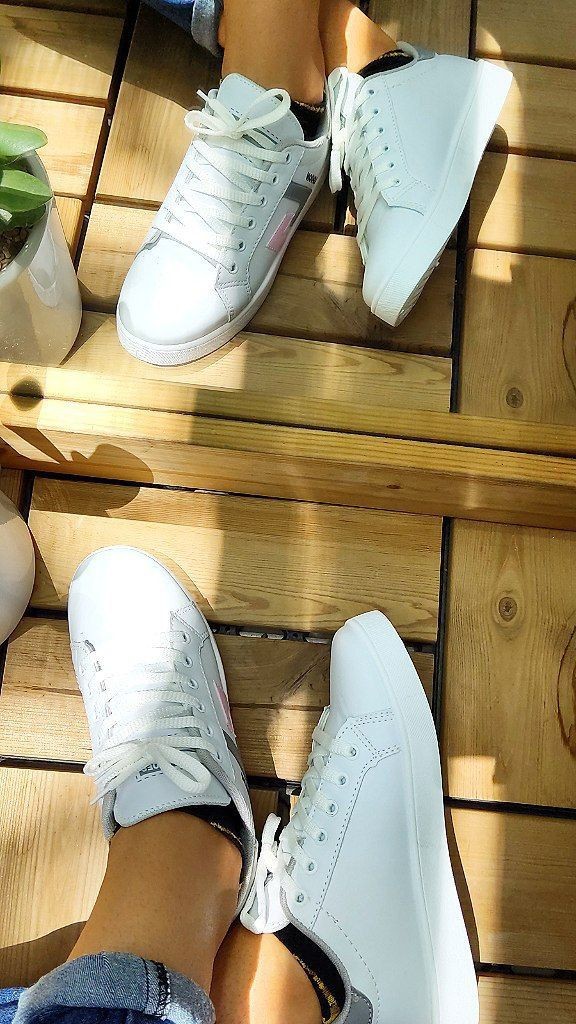 حراج استثنایی کتونی  دخترانه  زنانه مدل جدید ونس  fashion با ارسال رایگان  کد4500