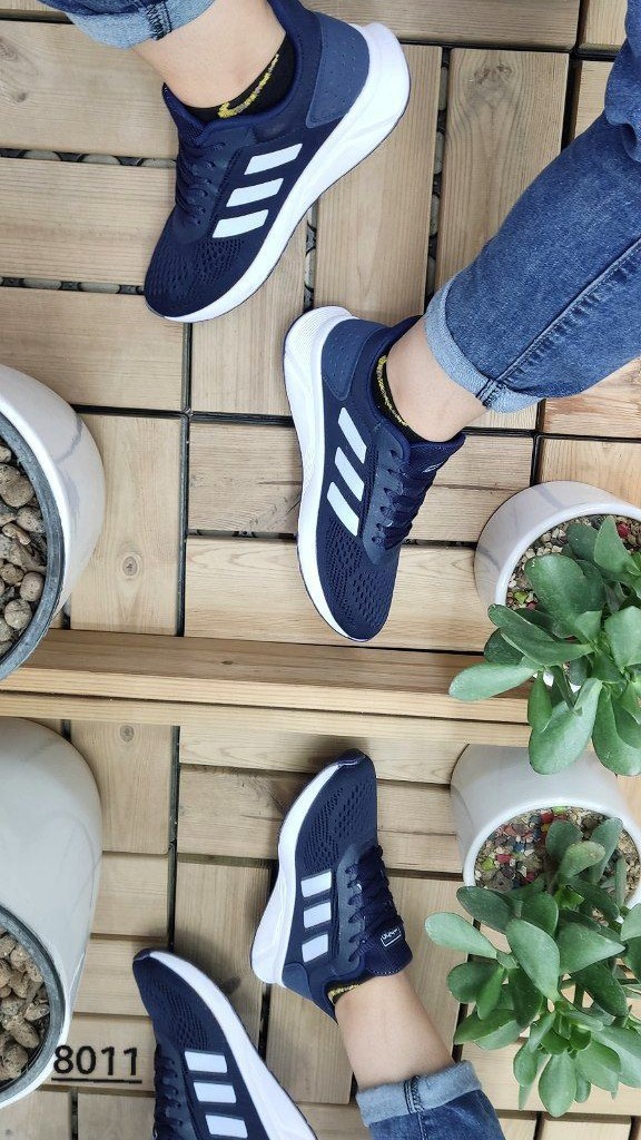 حراج استثنایی کتونی  اسپرت دخترانه  زنانه مدل آدیداس سفید قرمز کد 4530ارسال رایگان