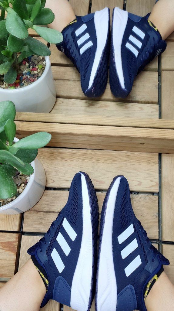 حراج استثنایی کتونی  اسپرت دخترانه  زنانه مدل آدیداس سفید قرمز کد 4530ارسال رایگان