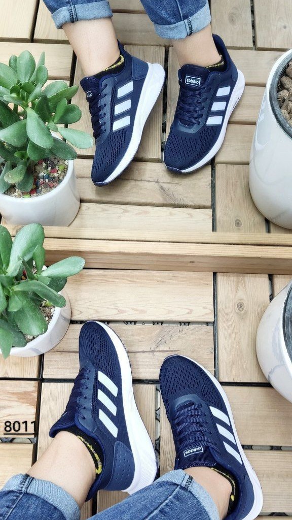 حراج استثنایی کتونی  اسپرت دخترانه  زنانه مدل آدیداس سفید قرمز کد 4530ارسال رایگان