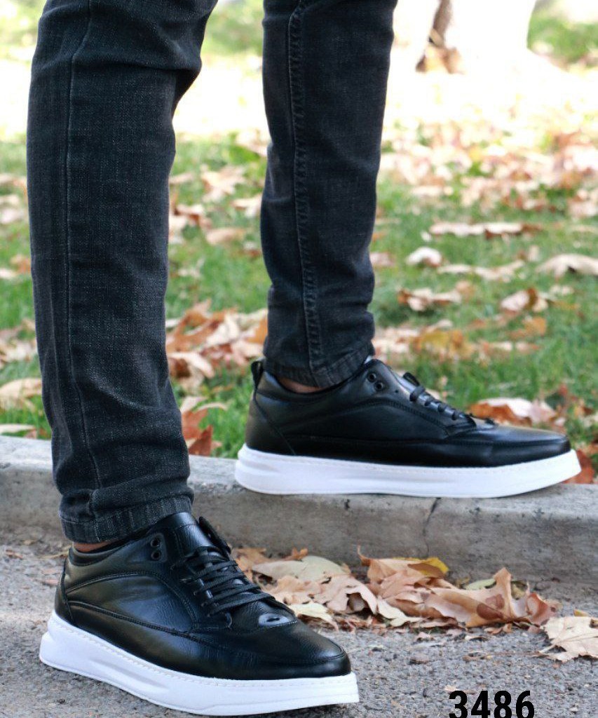 کفش مدل باکیفیت رویه چرمی بندی با کیفیت  مردانه پسرانه به رنگ قهوه ای زیره سفید با ارسال رایگان کد 3488