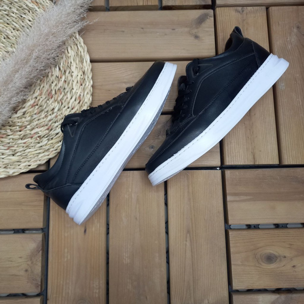 کفش فوق العاده اسپرت ونس شیک و بروز رویه چرم با کیفیت قهوه ای زیره سفید با ارسال رایگان 3488