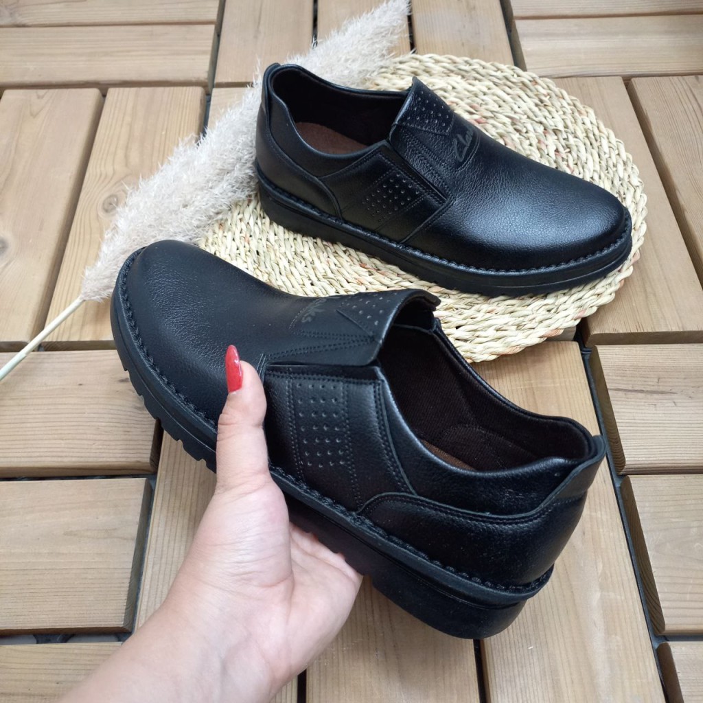 کفش  اداری راحتی مردانه پسرانه بسیار با کیفیت و عالی مشکی با ارسال رایگان