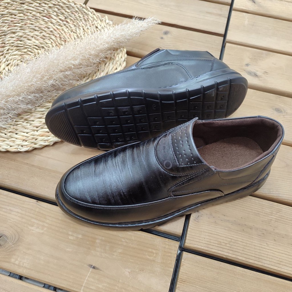 فروش ویژه حراج کفش بزرگپا اسپرت مردانه پسرانه مدل  سه خط  کد 3523 با ارسال رایگان