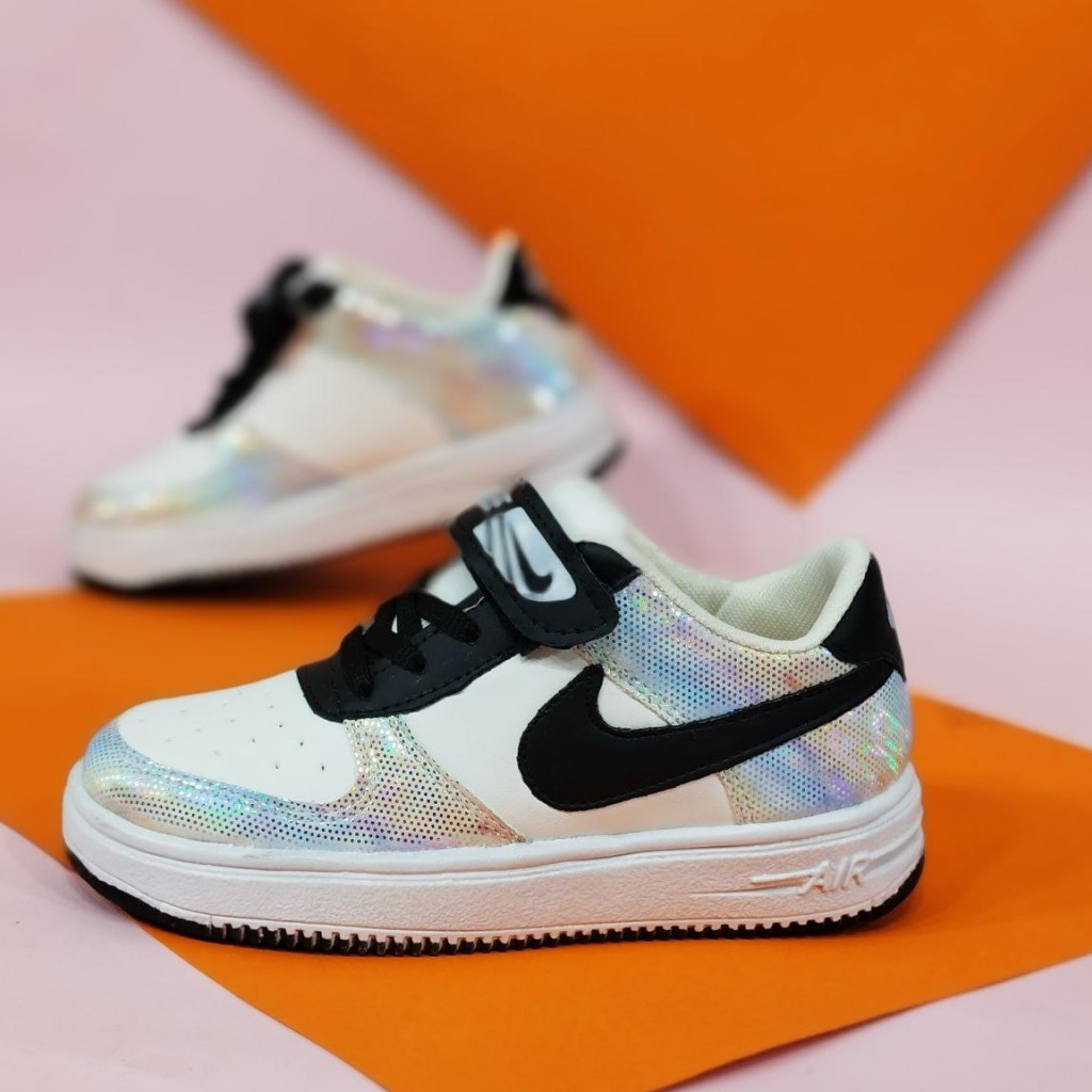 حراج فوق العاده کفش کتونی اسپرت بچگانه مدل نایک جردن سفید صورتی با ارسال رایگان