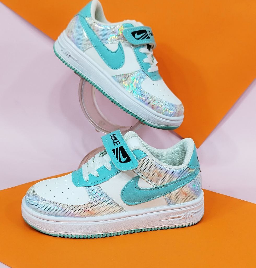 حراج فوق العاده کفش کتونی اسپرت بچگانه مدل نایک جردن مناسب رای پس سفید ابی  با ارسال رایگان