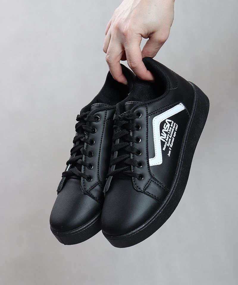 حراج استثنایی کتونی  دخترانه  زنانه مدل جدید ونس FASHION  رنگ سفید تمام    با ارسال رایگان  کد4502