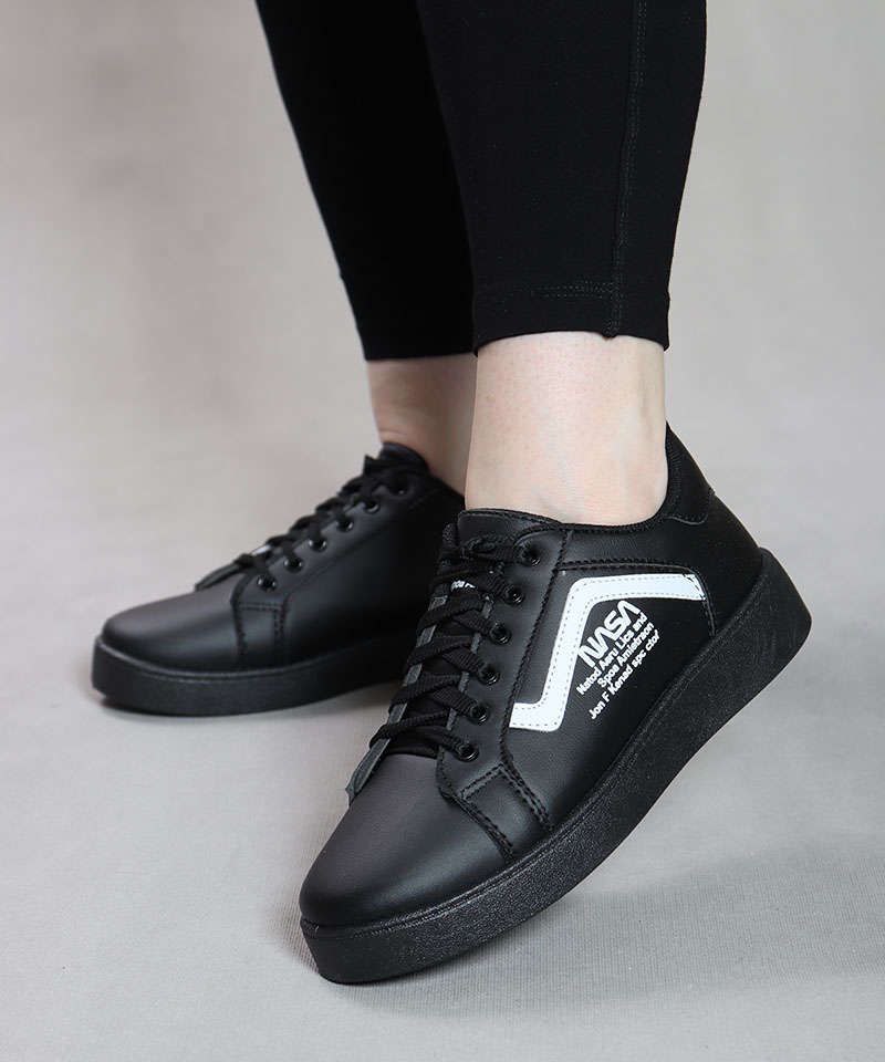 حراج استثنایی کتونی  دخترانه  زنانه مدل جدید ونس FASHION  رنگ سفید تمام    با ارسال رایگان  کد4502