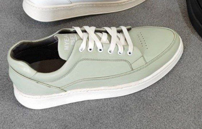 حراج بینظیر اسپرت پرطرفدار مردانه طبی مدل ونس جدید  رنگ خاص