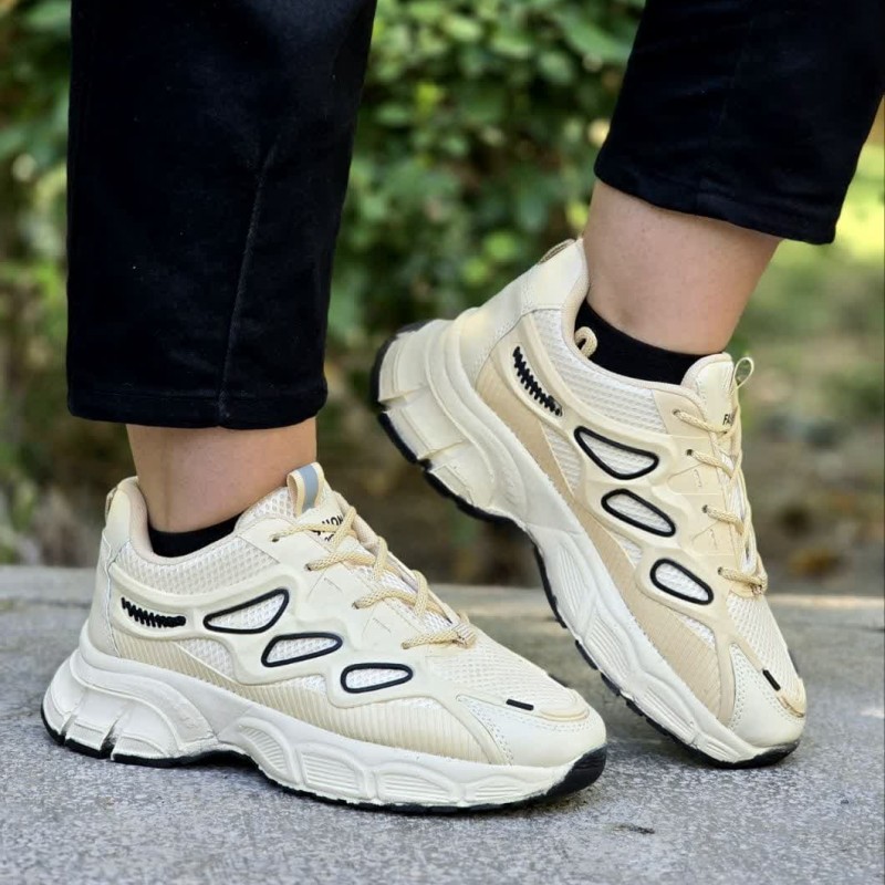 فروش فوق العاده کفش اسپرت دخترانه زنانه مدل  اشکی زیبا و خواستنی رنگ کرم مشکی  با ارسال رایگان