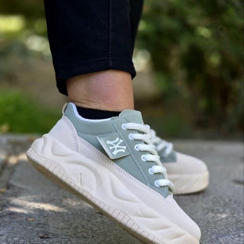 فروش فوق العاده  کفش  اسپرت ونس زنانه دخترانه مدل فشیون Fashion  با طرحی خاص رنگ کرم سبز باارسال رایگان