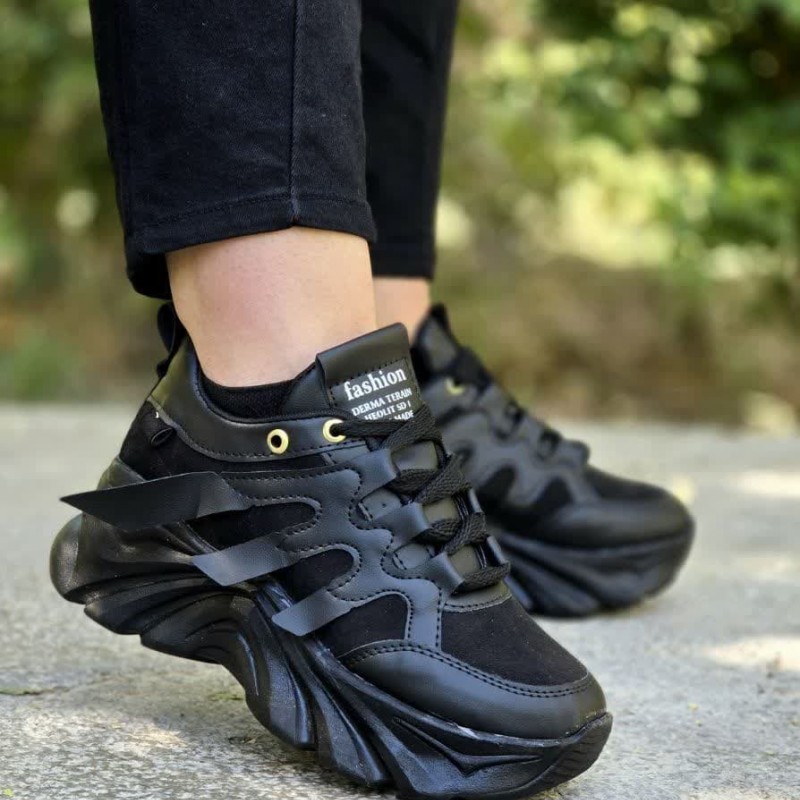 فروش  ویژه کفش اسپرت دخترانه زنانه مدل یاموتا  زیره نرم رنگ مشکی تمام با ارسال رایگان