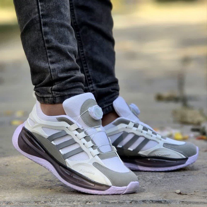 حراجیییی کفش کتونی اسپرت پمپی مردانه و  پسرانه مدل آدیداس بسیار راحت رنگ سفید طوسی  با ارسال رایگان