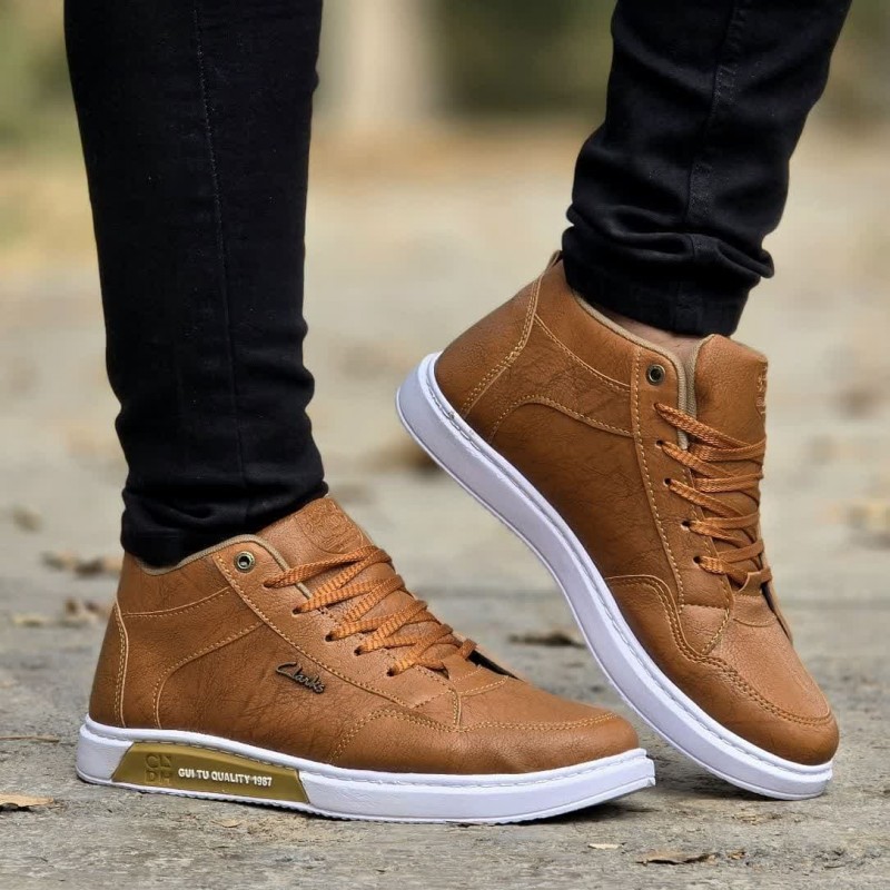 حراااااج کفش نیم بوت مردانه و پسرانه جدید و منحصر به فرد رنگ عسلی باارسال رایگان