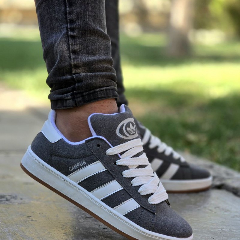 فروش ویژه کفش کتونی اسپرت ونس مردانه و پسرانه مدل کامپوس رنگ طوسی سفید یه کار جذاب و مناسب  برای خاص پسند ها با ارسال رایگان