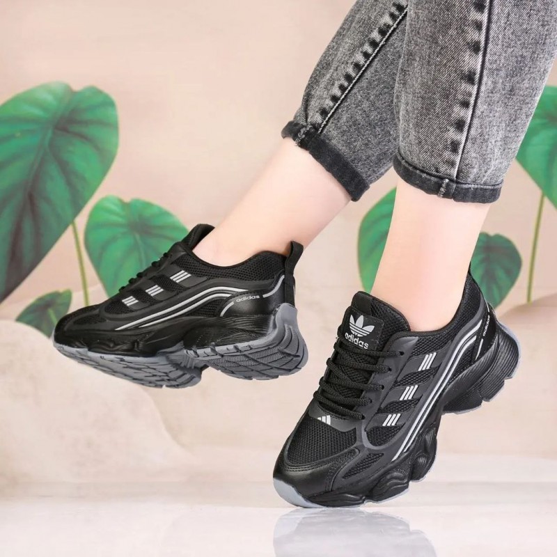 حراج شگفت انگیز کفش کتونی دخترانه و زنانه مدل آدیداس رنگ مشکی طوسی فوق العاده  خوشپا با ارسال رایگان