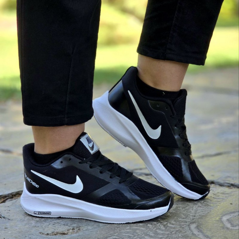 حراج ویژه کفش کتونی اسپرت زنانه و دخترانه مدل نایک رنگ مشکی سفید فوق العاده خوشپا  با ارسال رایگان