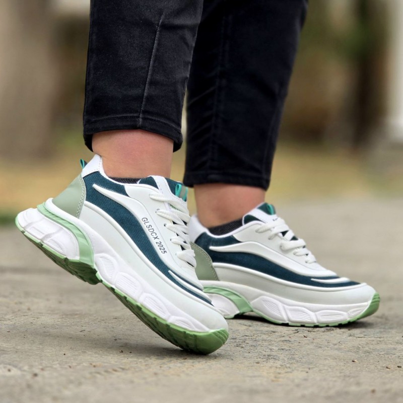 حراج بینظیر  کفش اسپرت زنانه مدل فشیون پروانه‌ای زیبا و بادوام  رنگ سفید سبز آبی باارسال رایگان