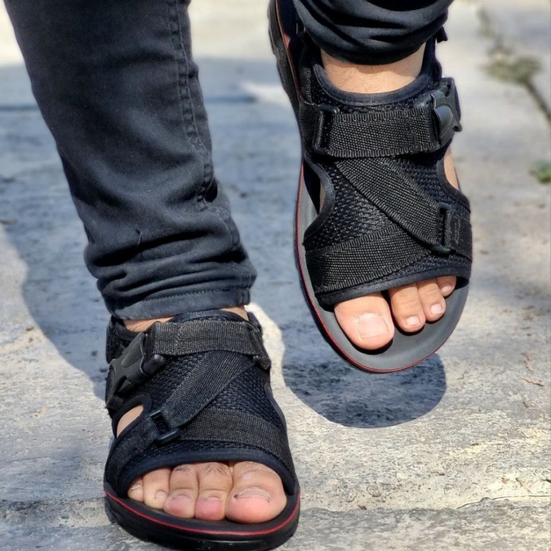 فروش ویژه  دمپایی صندل چسبی  راحتی  تابستانه  پسرانه مردانه زیره پیو راحت و سبک رنگ مشکی خوشپا و زیبا  ارسال رایگان