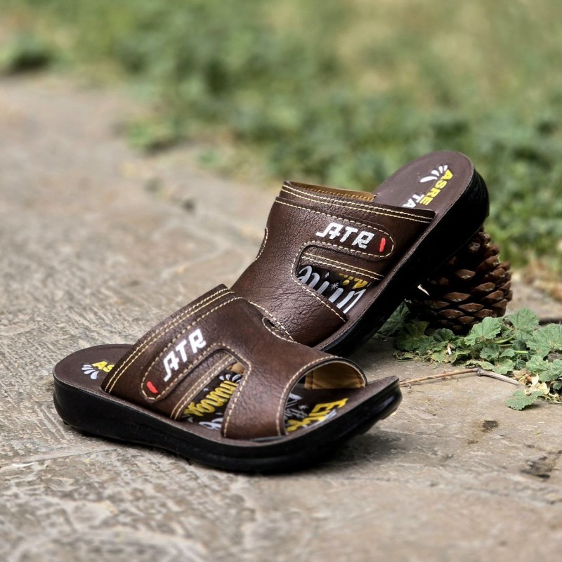 فروش دمپایی صندل  بچگانه  پسرانه زیره طبی  و نرم باکیفیت رنگ قهوه ای تیره   با ارسال رایگان