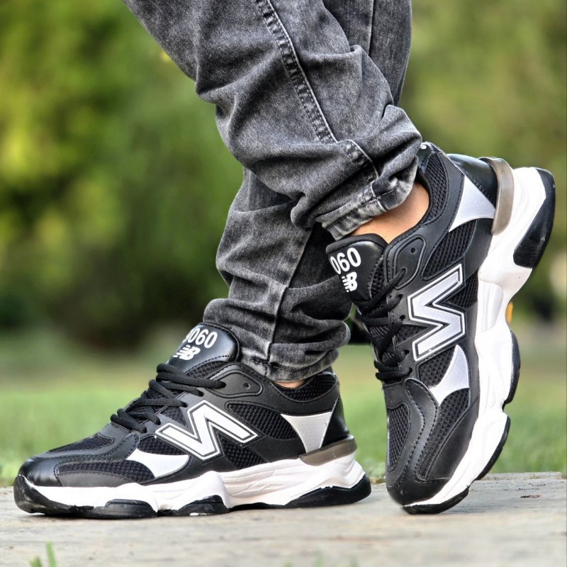فروش ویژه کفش کتونی اسپرت مردانه و پسرانه مدل نیوبالانس 9060 ساده و جذاب رنگ مشکی سفید با ارسال رایگان