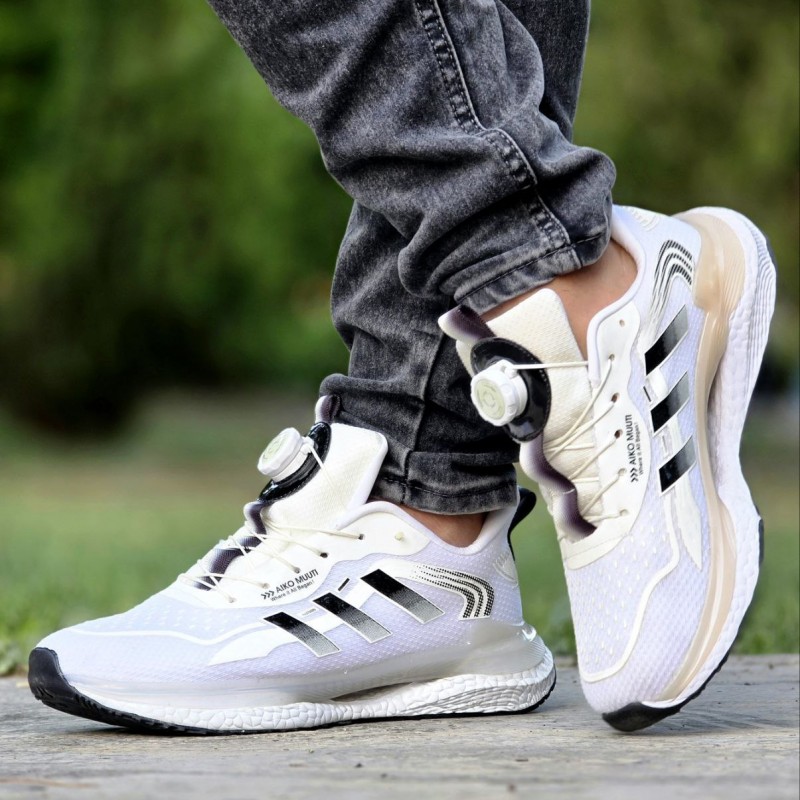 فروش با کیفیت کفش کتونی اسپرت پمپی مردانه مدل آدیداس اسپیسر بسیاااار نرم و راحت رنگ سفید مشکی   با ارسال رایگان