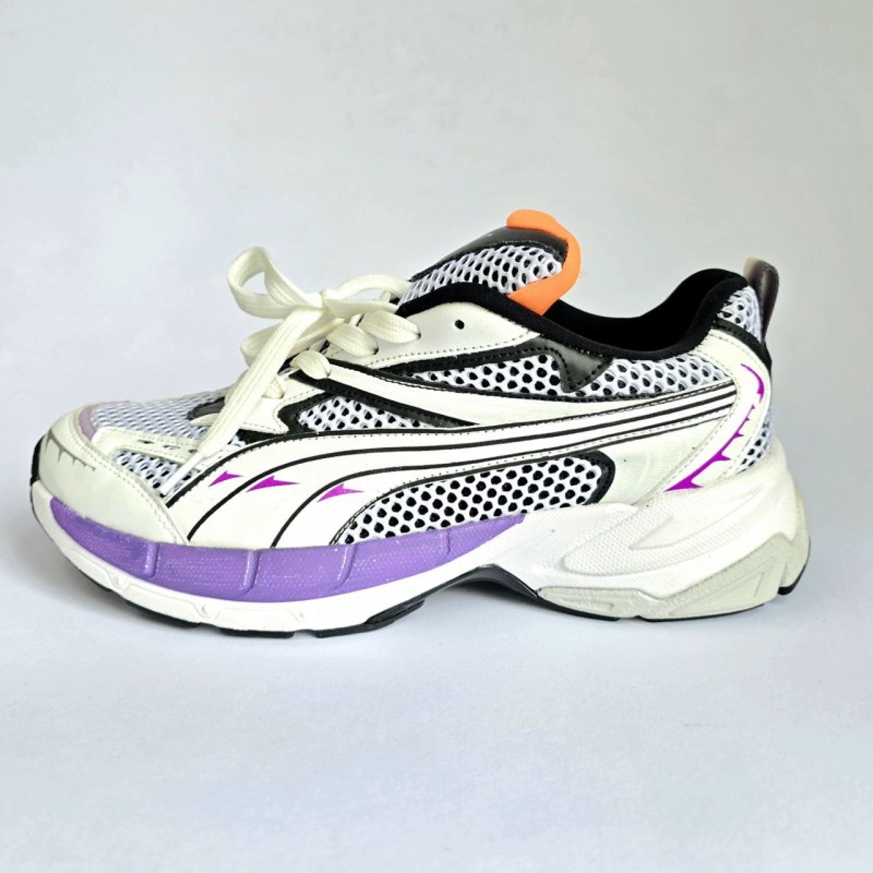 فروش واقعی کفش اسپرت مردانه و پسرانه مدل آسیکس بسیار خاص و پرفروش رنگ سفید بنفش نارنجی  با ارسال رایگان