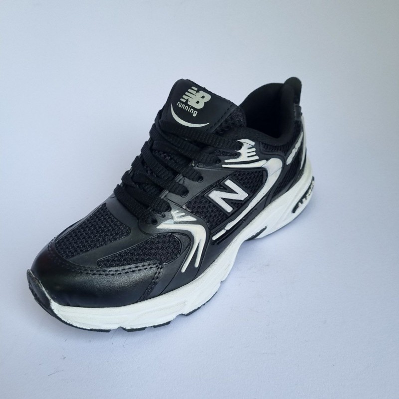 تخفیف جذاب کفش اسپرت دخترانه زنانه مدل نیوبالانس خاص رنگ مشکی سفید  با ارسال رایگان